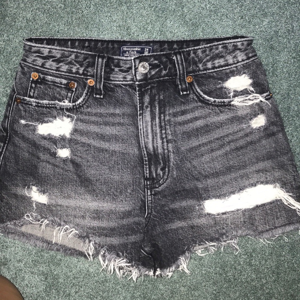 Black Abercrombie & Fitch jean shorts